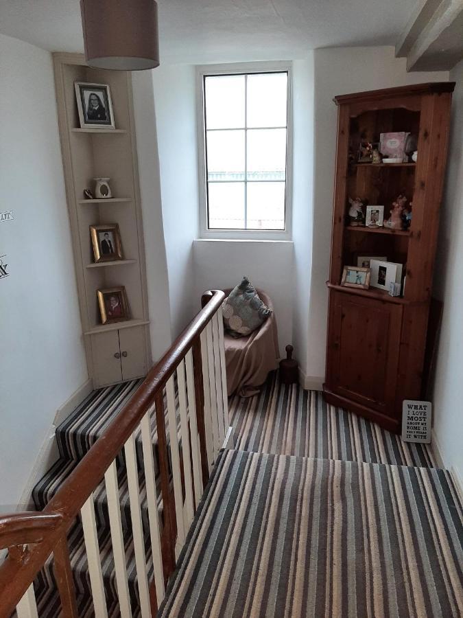 Saltcotes Farm Bed & Breakfast อัลเวอร์สตัน ภายนอก รูปภาพ