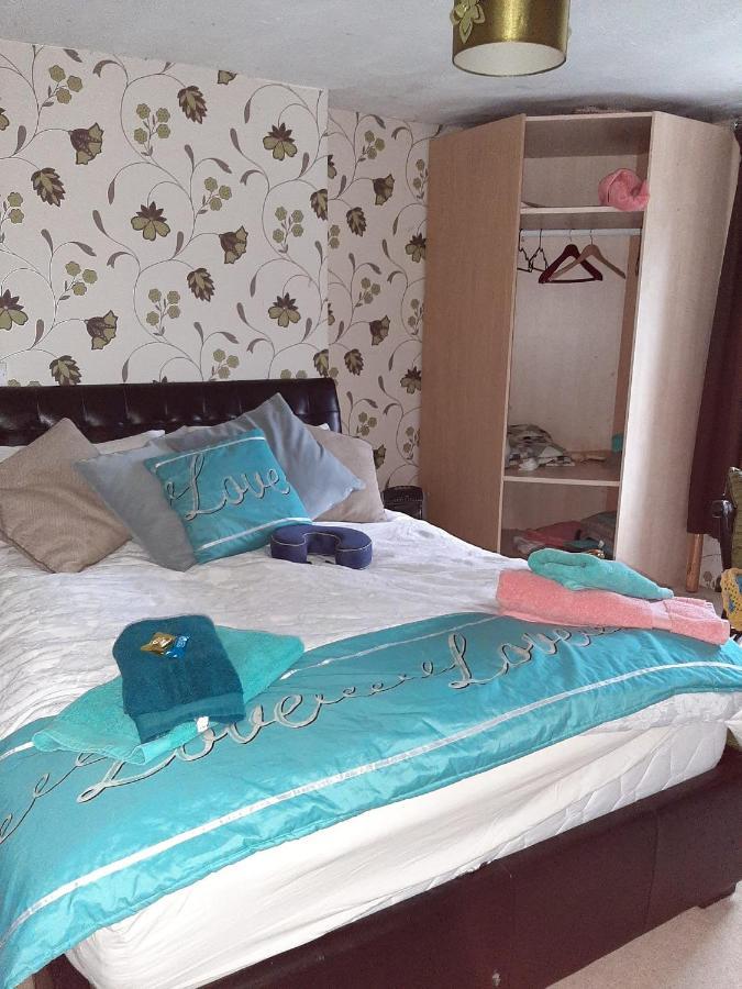 Saltcotes Farm Bed & Breakfast อัลเวอร์สตัน ภายนอก รูปภาพ